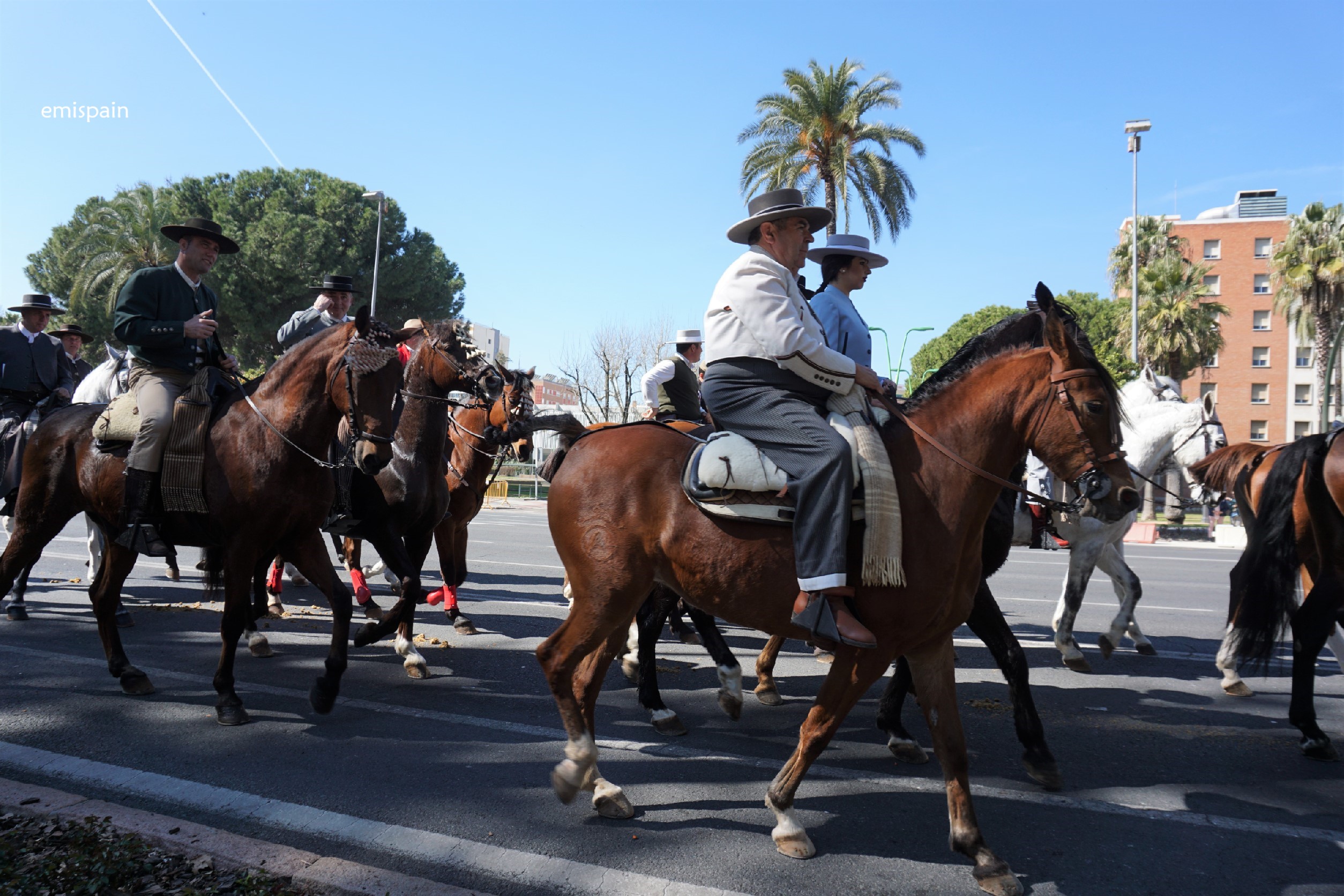 旅行前に必読 スペインの治安 気をつけること Andalucia アンダルシア街歩き From スペイン