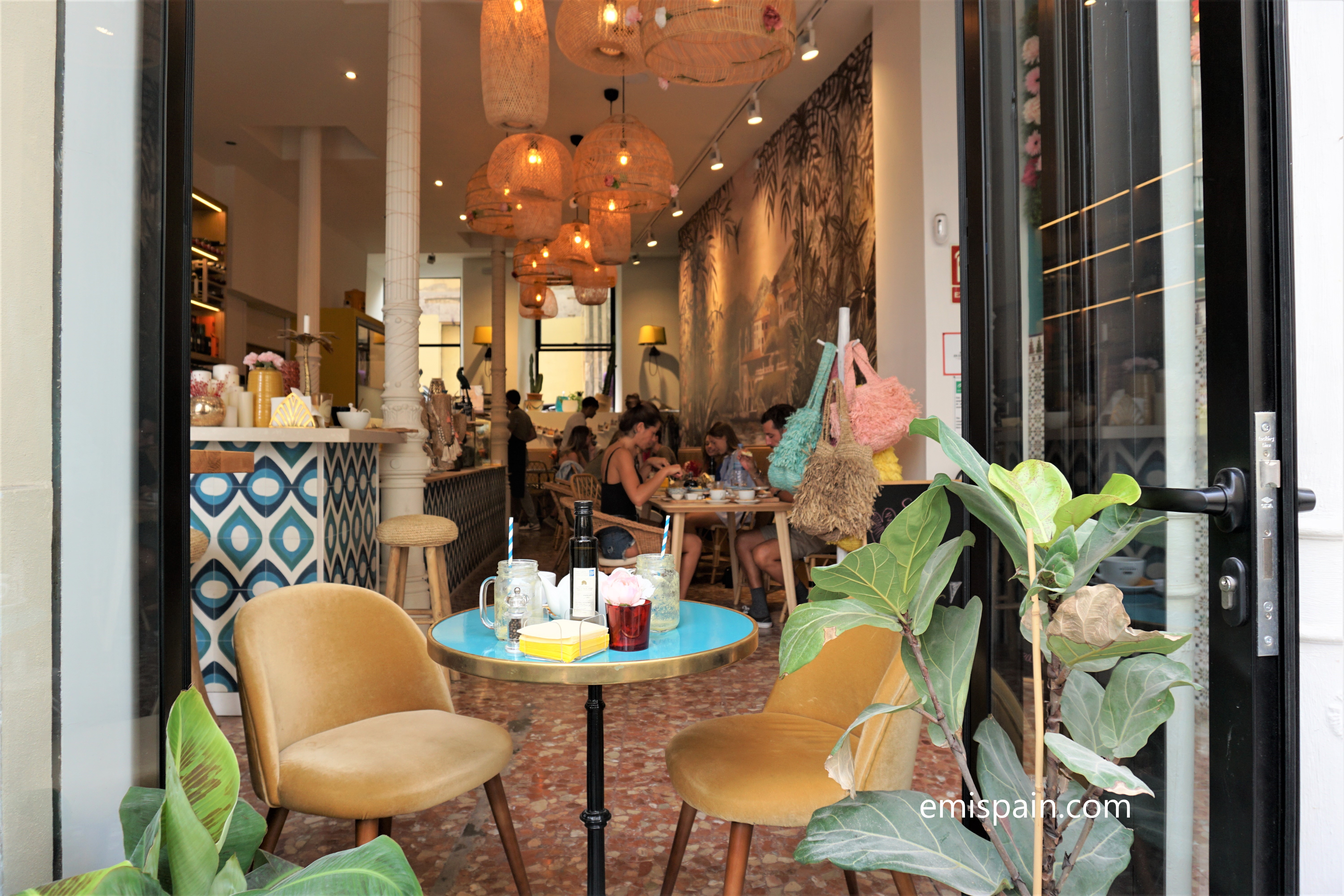 今マラガで最も注目 カレテリア通りのお洒落なカフェ お店 その2 Andalucia アンダルシア街歩き From スペイン