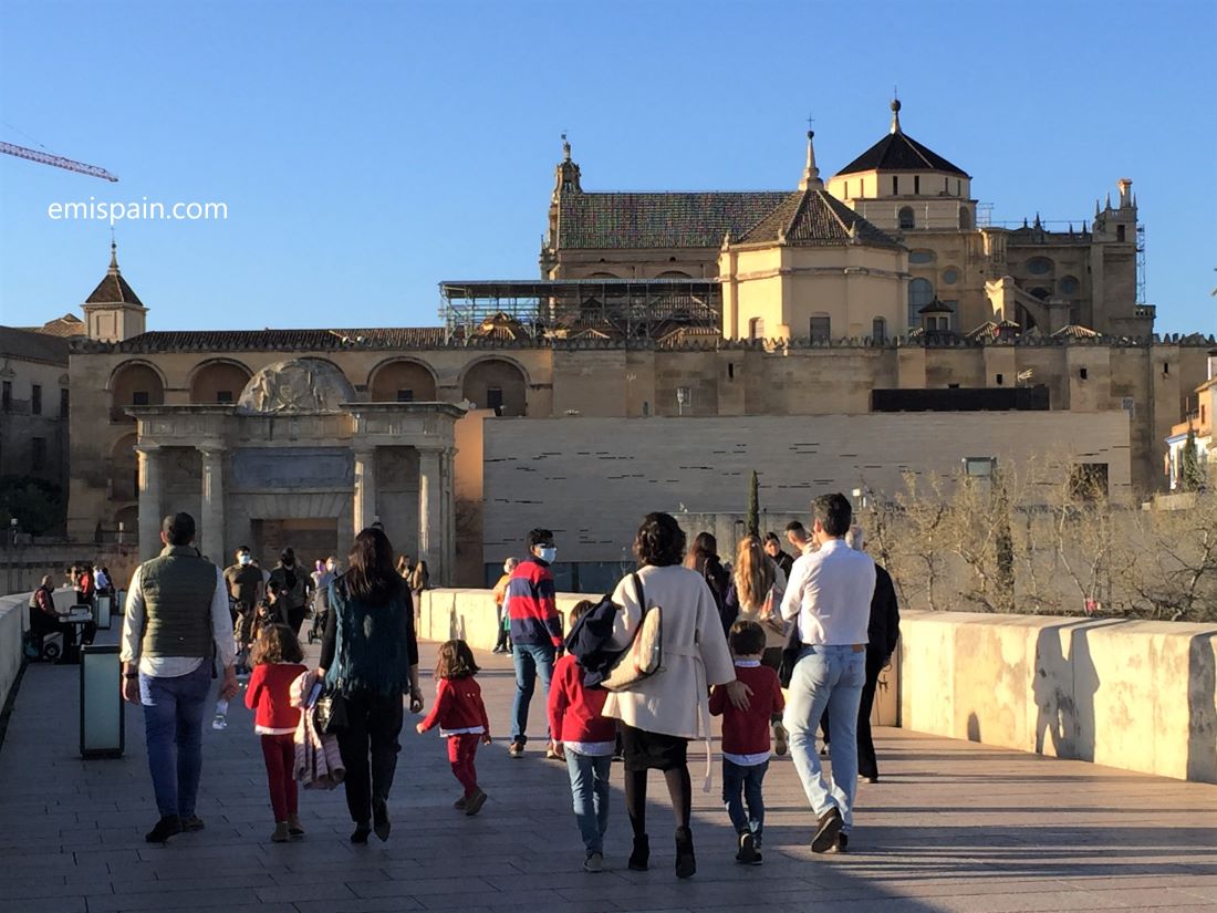 スペイン コルドバの2月の気候と服装 Andalucia アンダルシア街歩き From スペイン